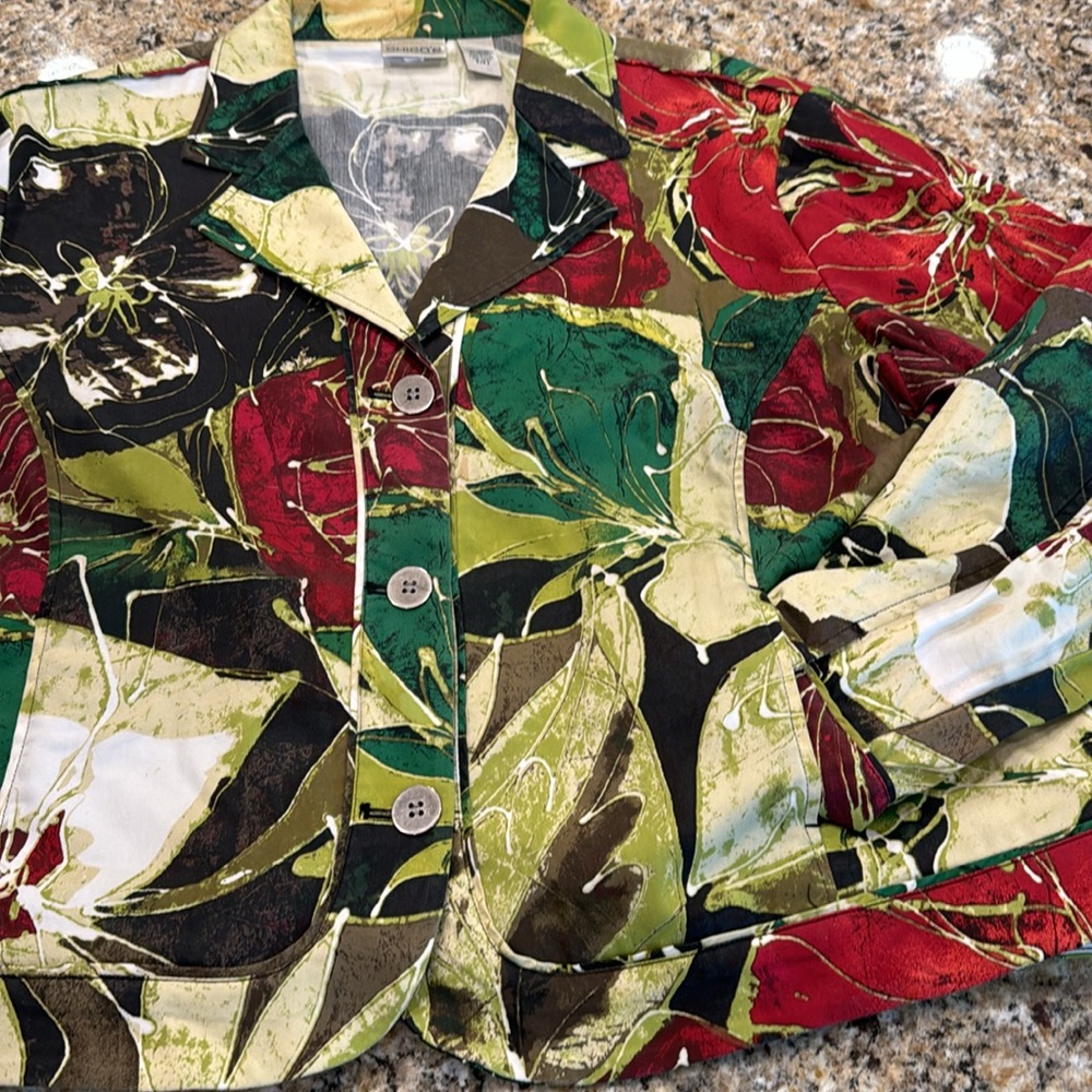 Chicos Cropped Jacket, Size 3, Pockets, Button Up - image 2